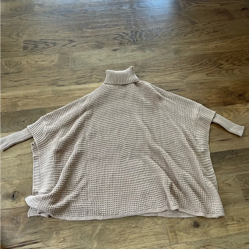 NWOT OYOANGLE Women’s High Turtleneck Long Sleeve Split Hem Knit Top - Picture 2 of 2
